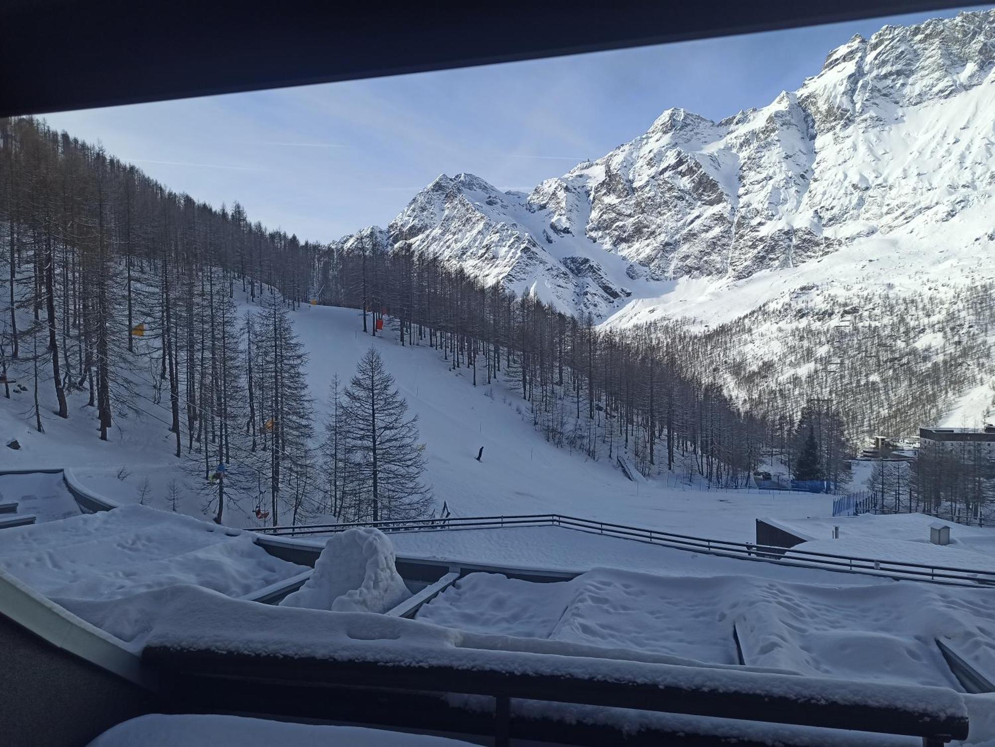 Orange Fox Cervinia Apartment Vda Vacanze In Vetta Cir 0185 เบรยล์-แชร์วิเนีย ภายนอก รูปภาพ