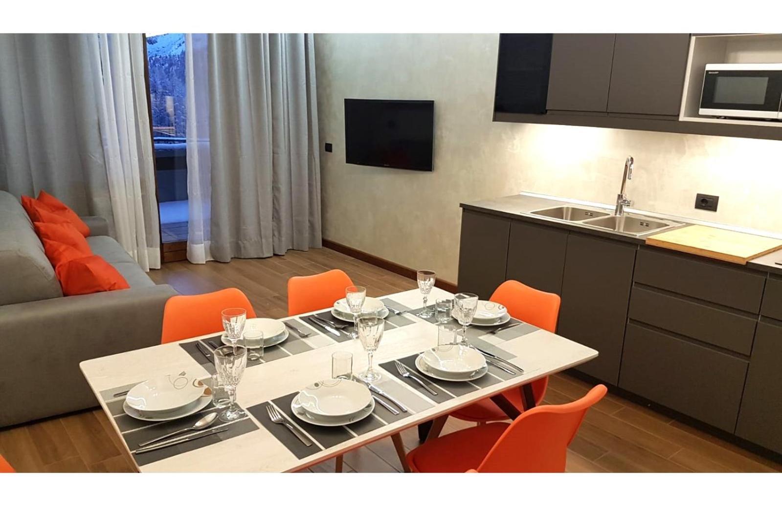 Orange Fox Cervinia Apartment Vda Vacanze In Vetta Cir 0185 เบรยล์-แชร์วิเนีย ภายนอก รูปภาพ
